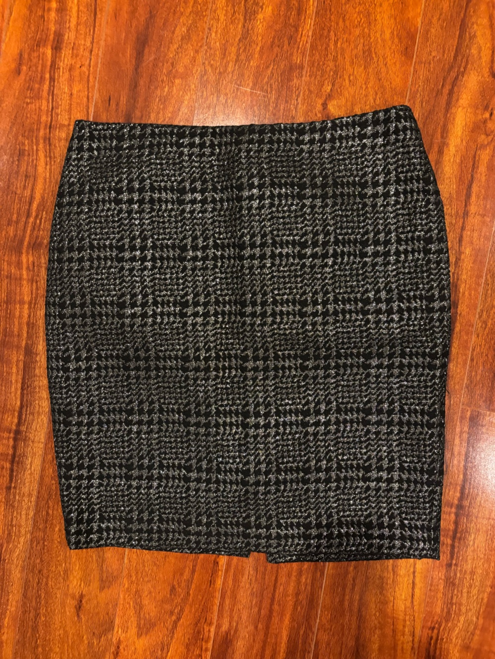 Liz Claiborne Black & Gray Houndstooth Pencil Skirt